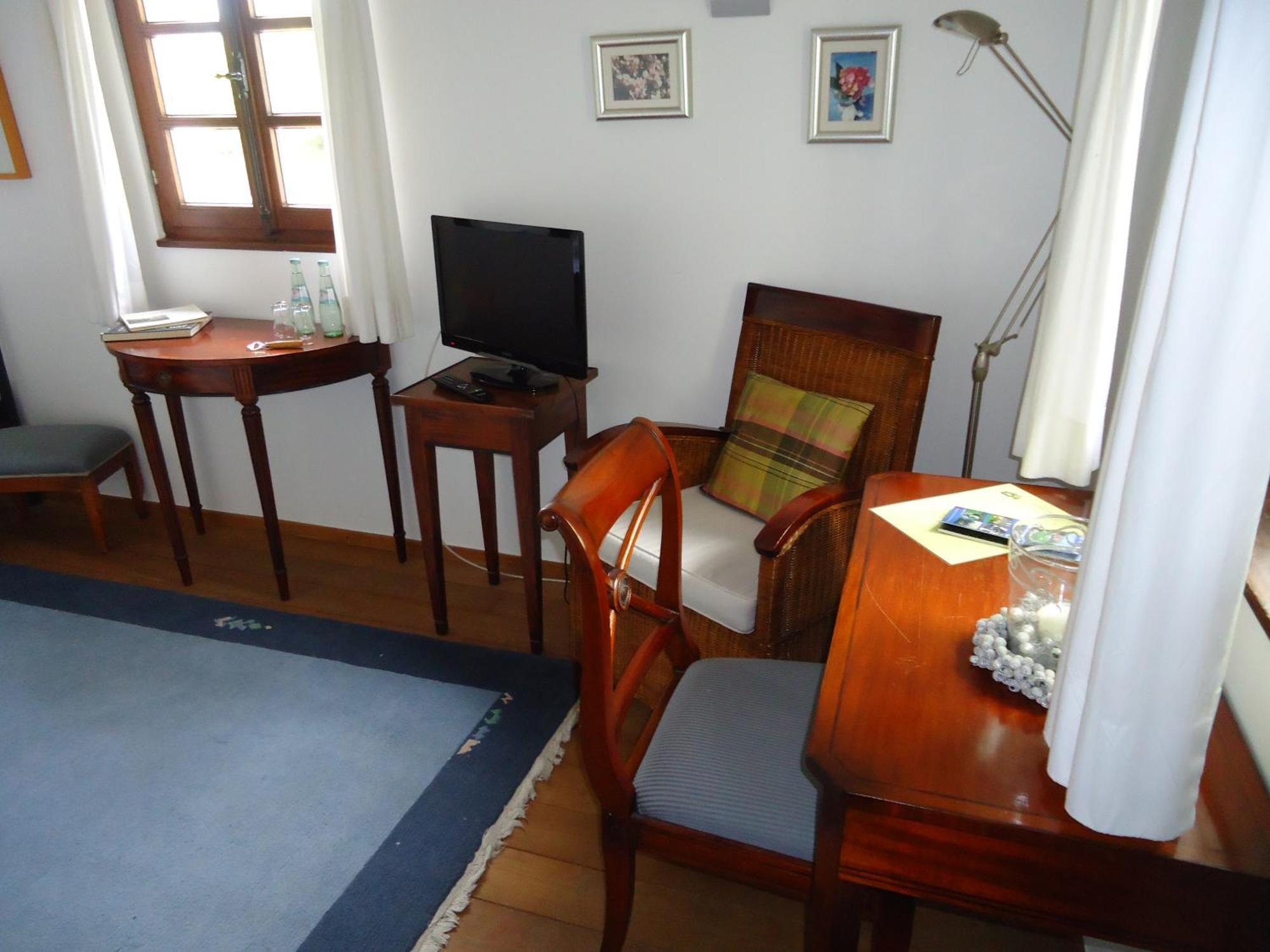 Am Alten Fronhof Bergisch Gladbach Oda fotoğraf